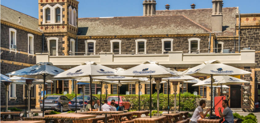 branded gazebos for open-air restaurants and pubs